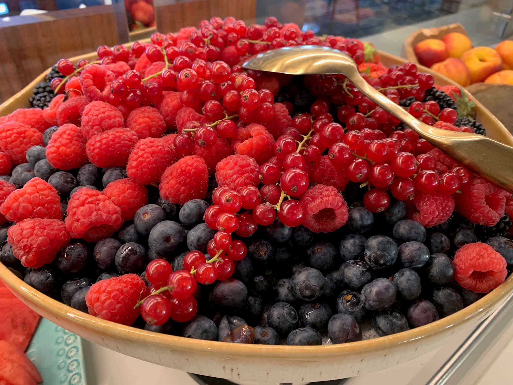 Sweet, juicy berries & red currants on Atlas' breakfast & lunch buffet
